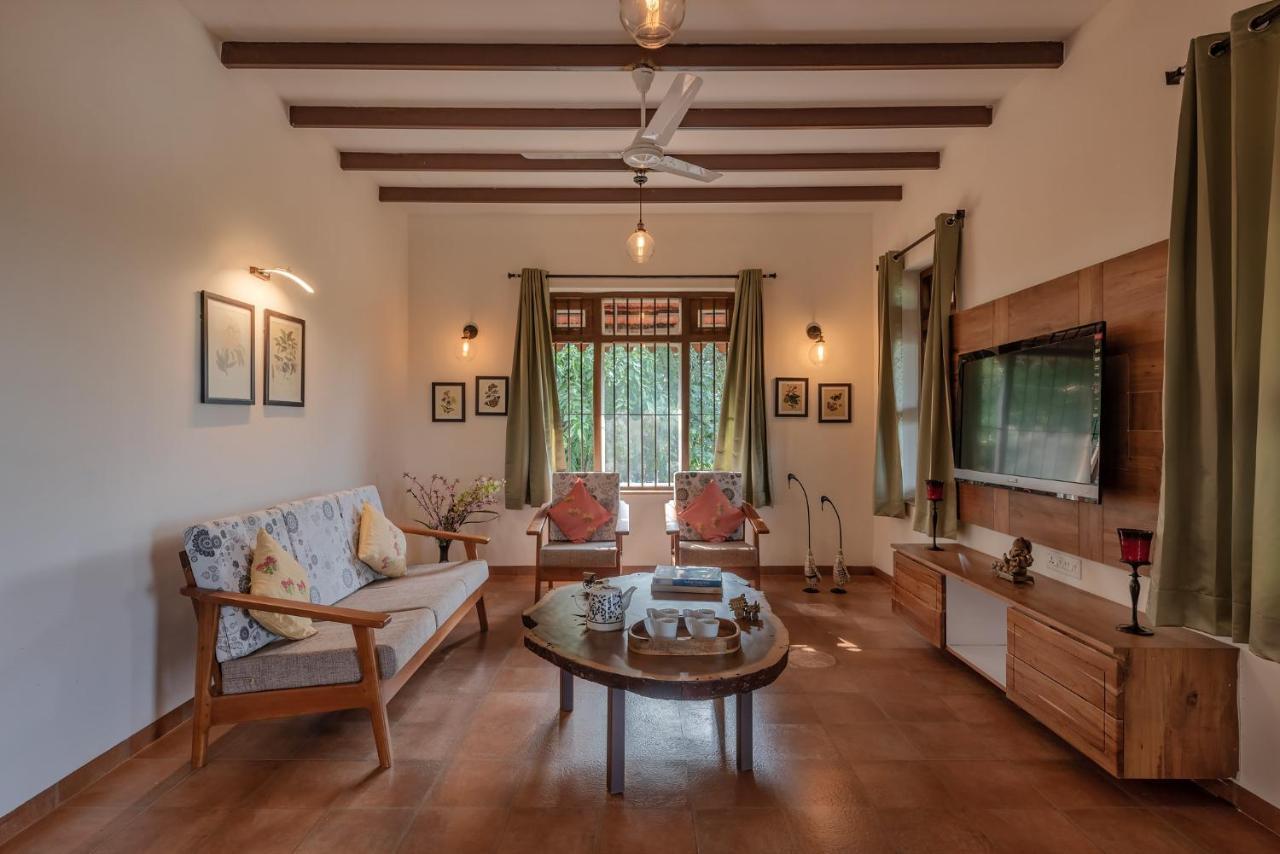 Saffronstays Niramay, Torna-Rajgad - Rustic Pool Villa With A Gazebo And Great Forest Views Marg Asni Екстериор снимка